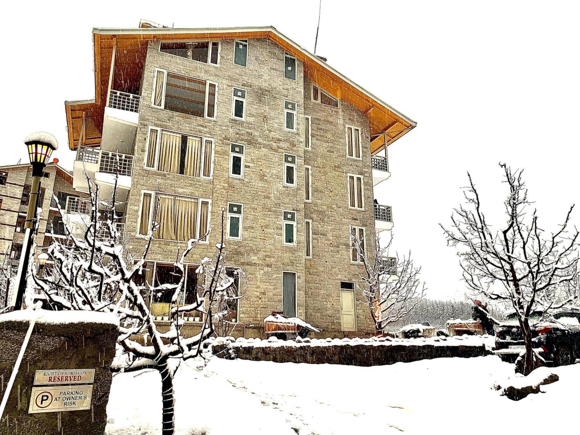 La Aero Resort Home In Snow Mountains 马拉里 外观 照片