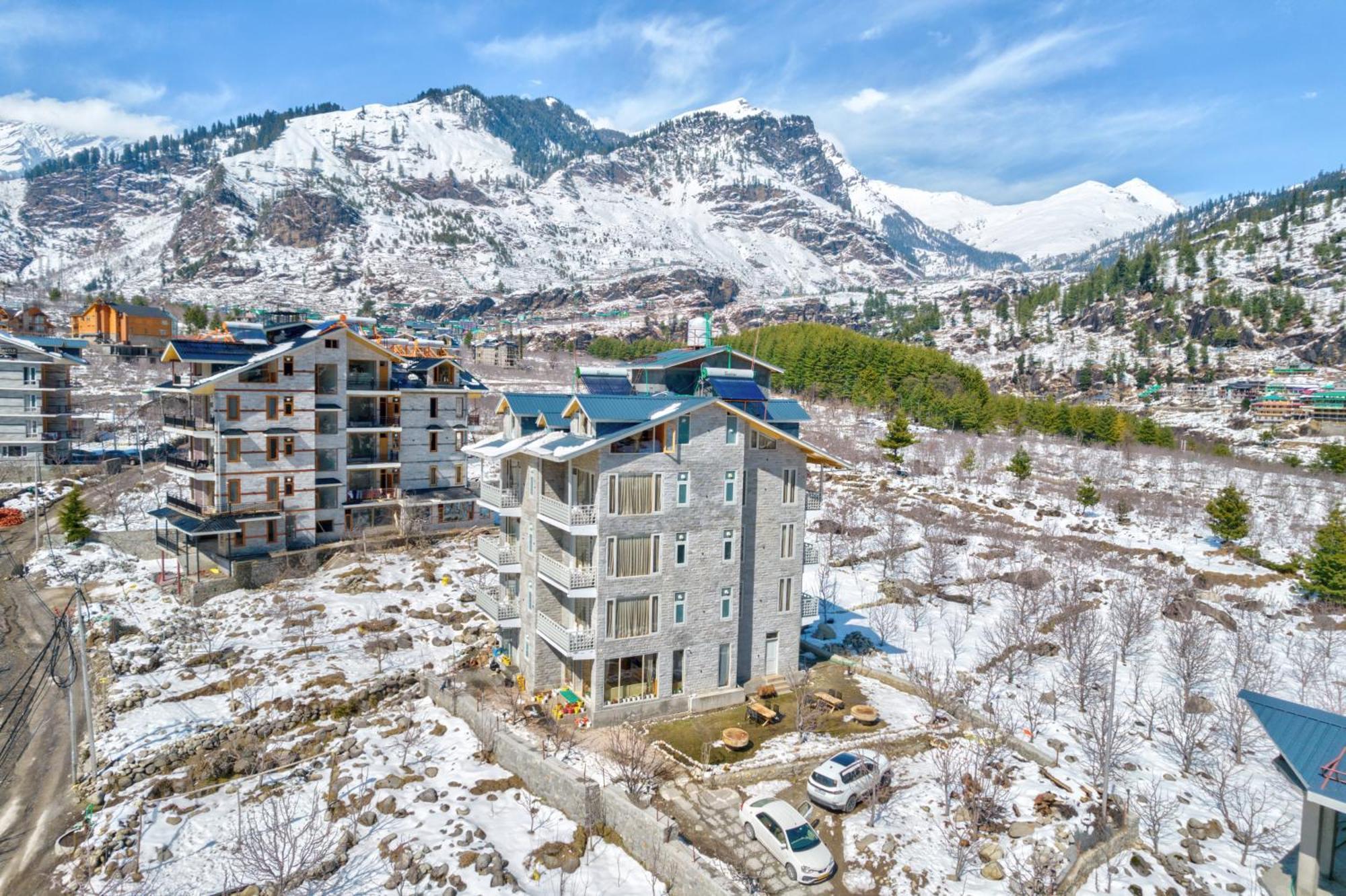 La Aero Resort Home In Snow Mountains 马拉里 外观 照片