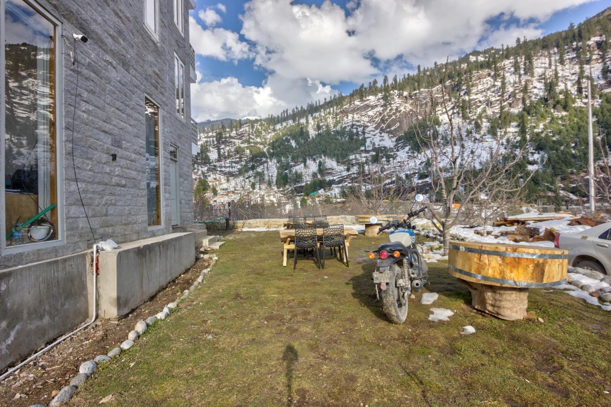 La Aero Resort Home In Snow Mountains 马拉里 外观 照片