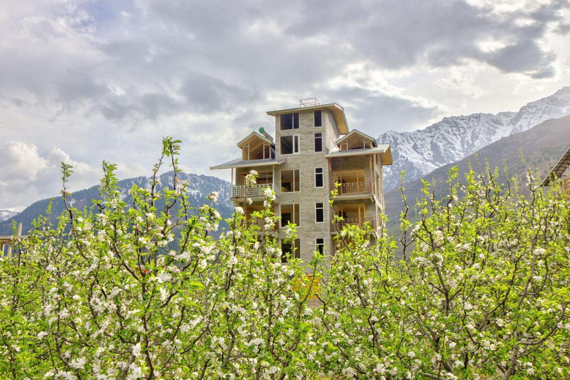 La Aero Resort Home In Snow Mountains 马拉里 外观 照片